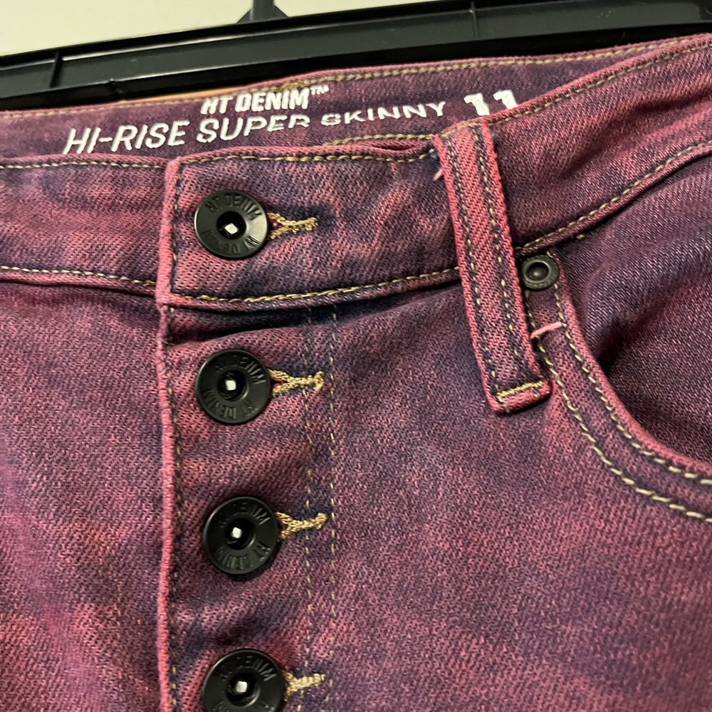 Hot Topic HT Denim, HI-Rise Supper Skinny, old pink color, Juniors Size 11